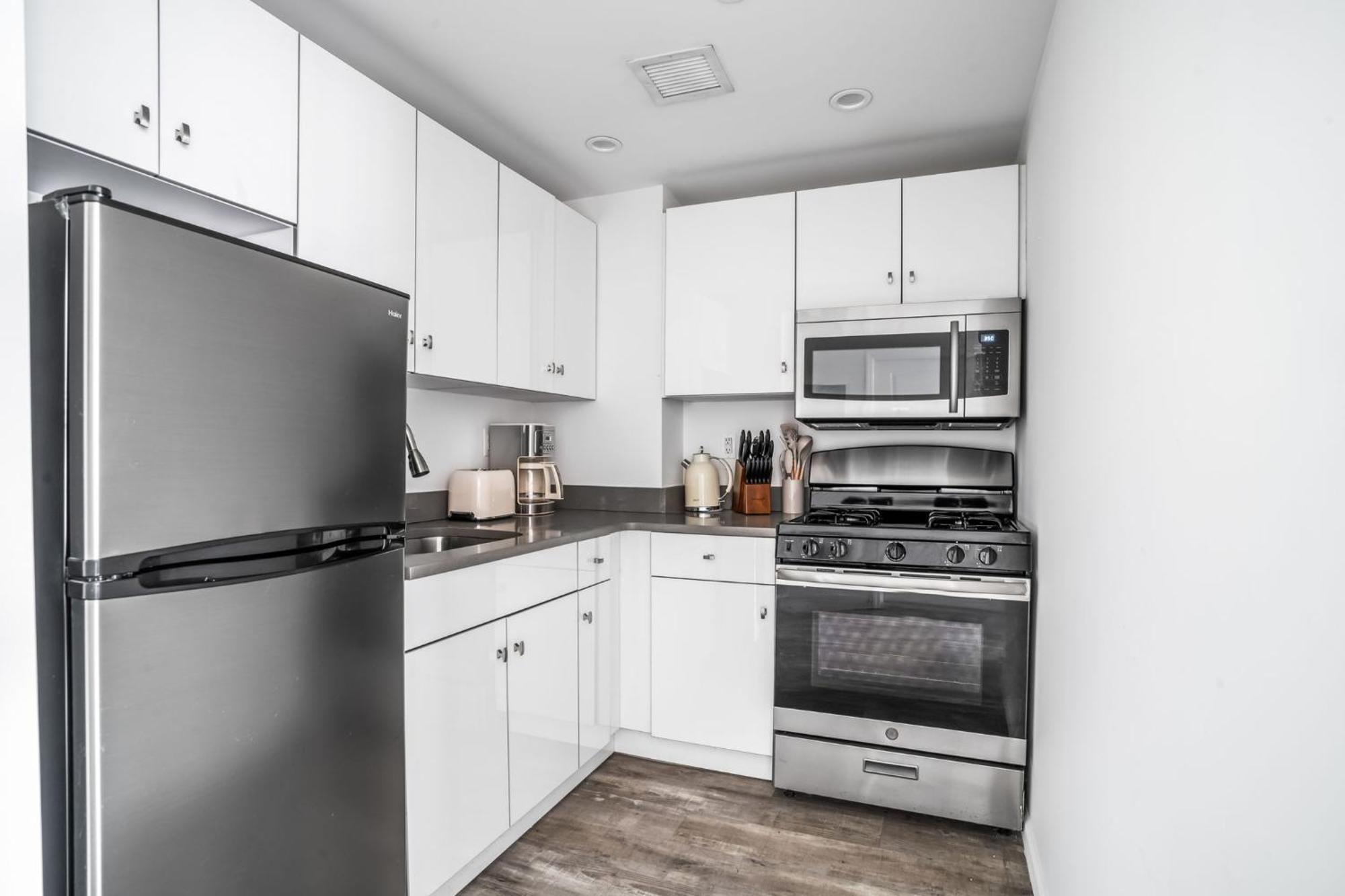 Modern 2-Br With Southern Views Нью-Йорк Экстерьер фото